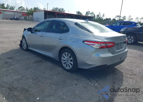 2020 Toyota Camry Le из США, поврежденный, VIN 4T1C11AK8LU878879